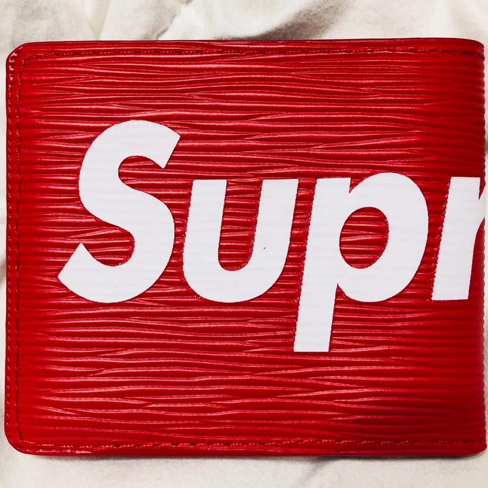 Supreme Louis Vuitton Wallet